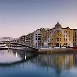 παραδοσιακό σπίτι με τζάκι Chalet