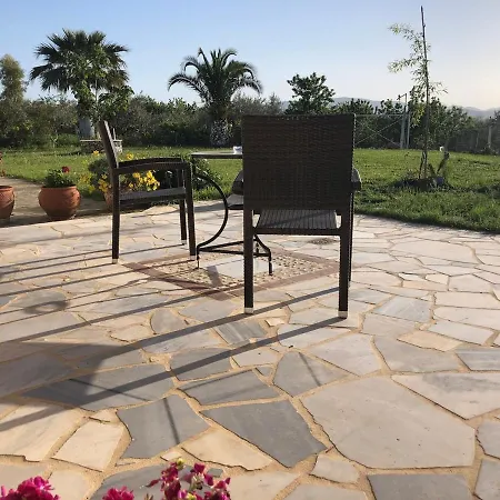 Παραδοσιακό Σπίτι Με Τζάκι Шале Волос