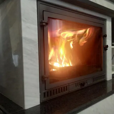 Шале Παραδοσιακό Σπίτι Με Τζάκι Волос