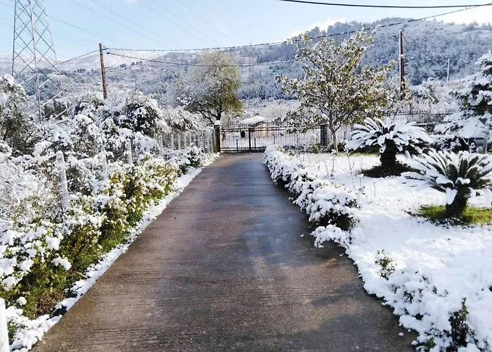 Παραδοσιακό Σπίτι Με Τζάκι *