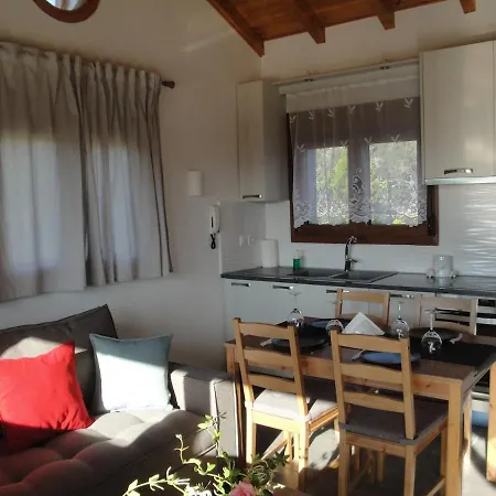 Παραδοσιακό σπίτι με τζάκι * Βόλος